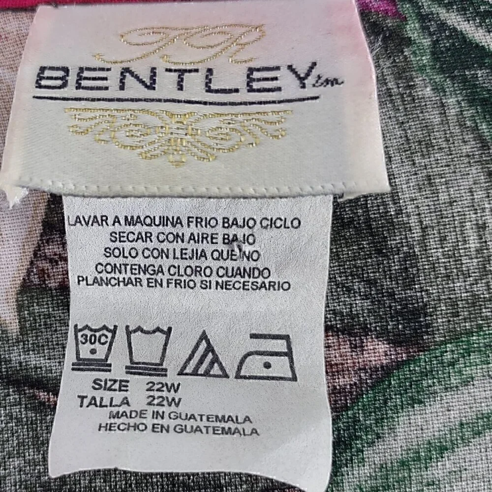 Bentley Women's Green, Pink Floral, Hawaiian 2 Pc Blouse & Skirt Suit Size 22W